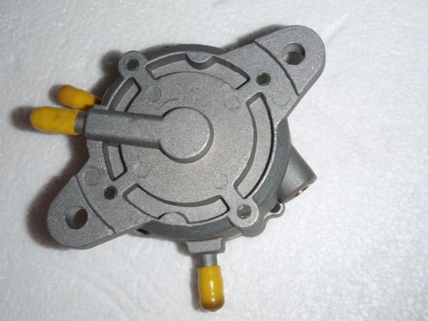 002 - Kraftstoffpumpe für RETRO125 Roller Znen Fosti